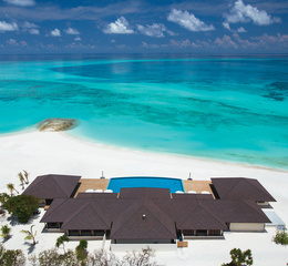 The liquid pool side von oben