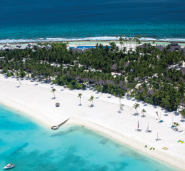 Blick von oben ueber die insel